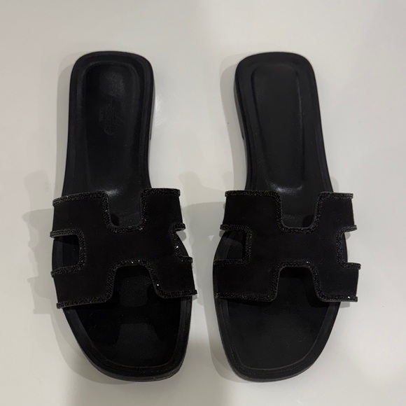 Hermes Black Women's Sandals - Picture 1 of 5